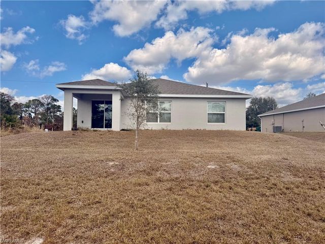 5013 Pinetree CIR, Labelle, FL 33935