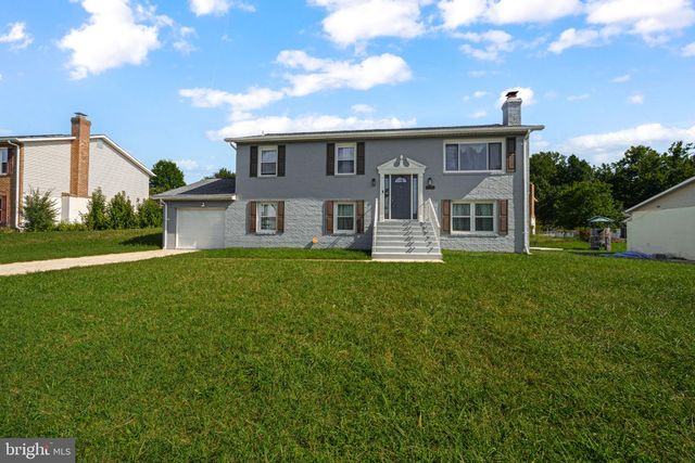 8916 TRUBADOR DR, Clinton, MD 20735