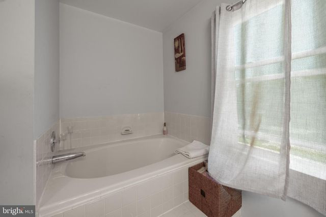 8916 TRUBADOR DR, Clinton, MD 20735