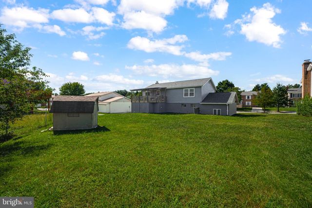 8916 TRUBADOR DR, Clinton, MD 20735