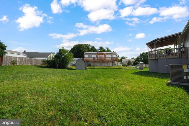 8916 TRUBADOR DR, Clinton, MD 20735