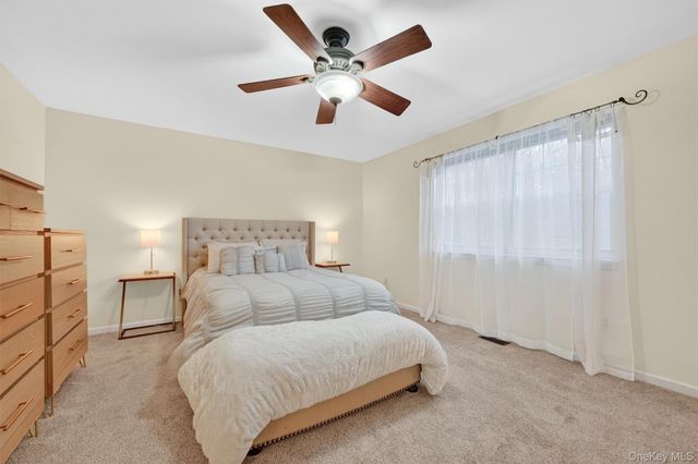 6 Vista Drive, Chester, NY 10918