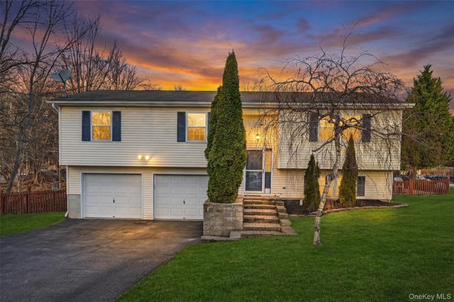 6 Vista Drive, Chester, NY 10918