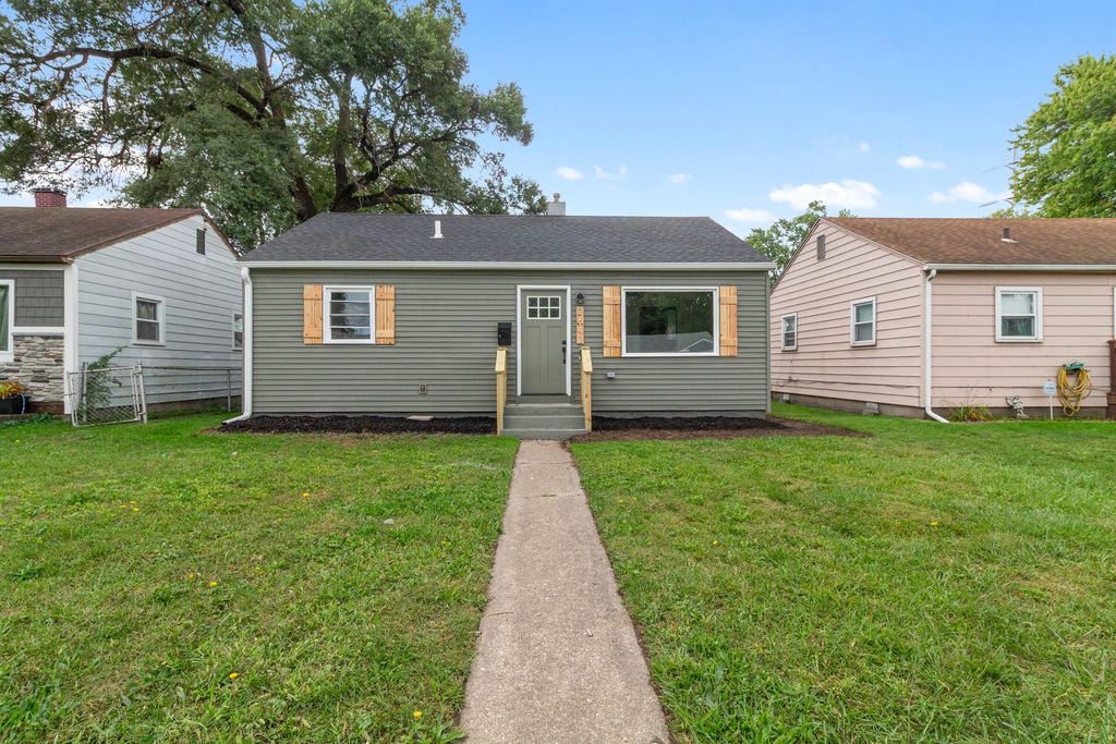 2642 Grand Boulevard, Highland, IN 46322