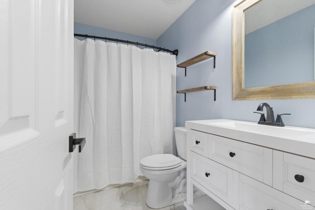 1334 Overbrooke Drive, Junction City, KS 66441