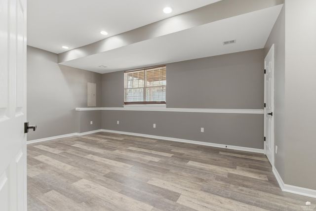 1334 Overbrooke Drive, Junction City, KS 66441