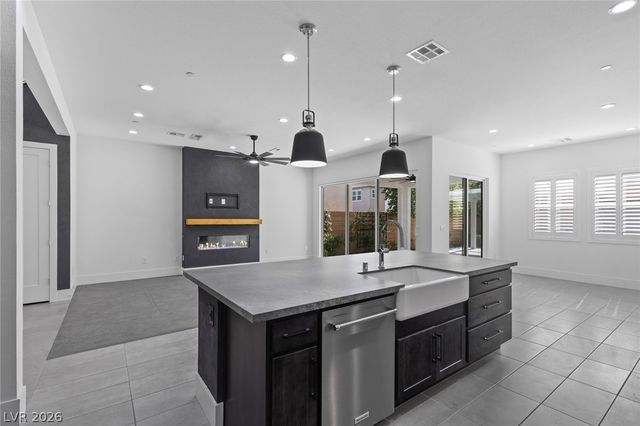 10167 Bismarck Palms Avenue, Las Vegas, NV 89166