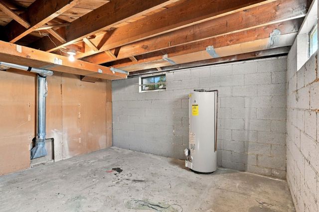504 E Providence Ave, Spokane, WA 99207