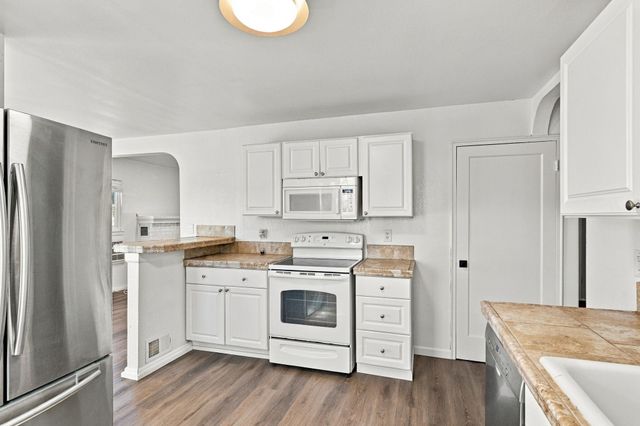 504 E Providence Ave, Spokane, WA 99207