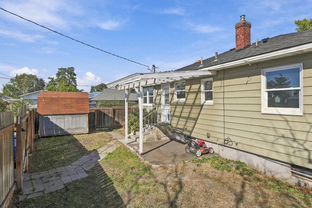 504 E Providence Ave, Spokane, WA 99207
