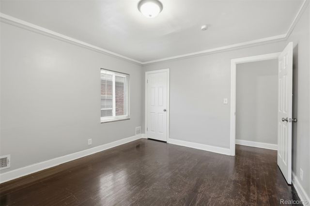 18625 Cherrylawn Street, Detroit, MI 48221