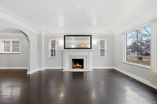 18625 Cherrylawn Street, Detroit, MI 48221