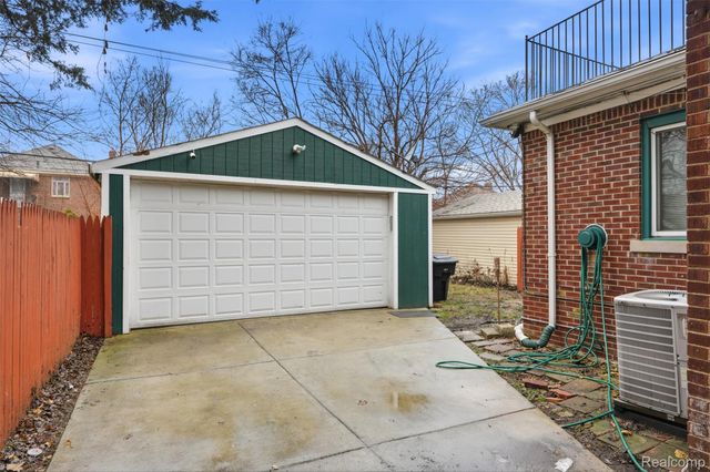 18625 Cherrylawn Street, Detroit, MI 48221