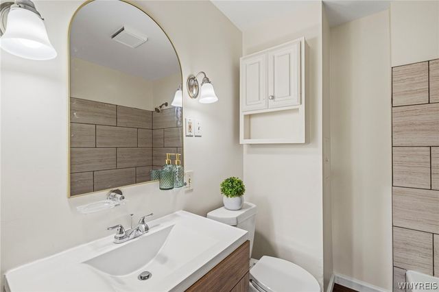 15 Remoleno Street, Buffalo, NY 14220