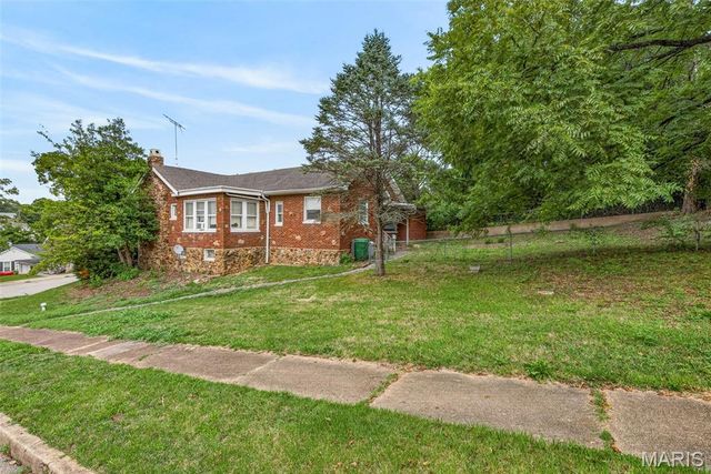 221 Easton Street, De Soto, MO 63020