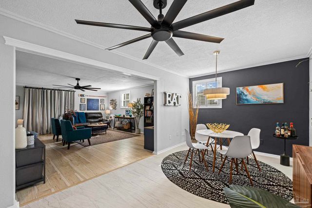 5770 Stewart St, Milton, FL 32570