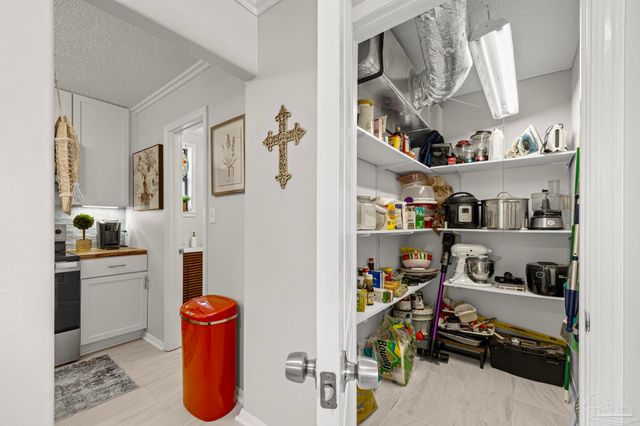 5770 Stewart St, Milton, FL 32570