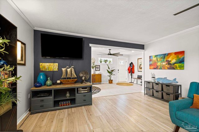 5770 Stewart St, Milton, FL 32570