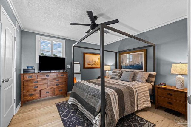 5770 Stewart St, Milton, FL 32570