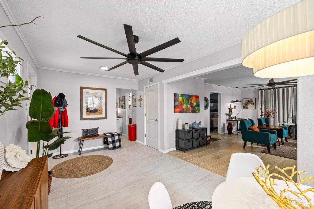 5770 Stewart St, Milton, FL 32570