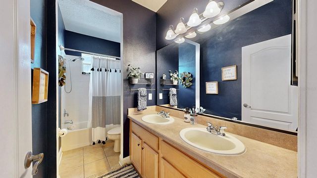 310 MANNS HARBOR DRIVE, Apollo Beach, FL 33572