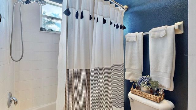 310 MANNS HARBOR DRIVE, Apollo Beach, FL 33572