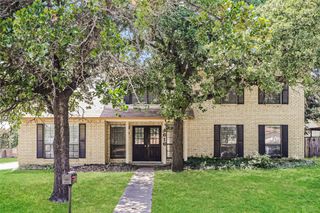4616 Rockland Drive, Arlington, TX 76016