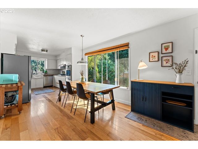 22754 Sw Highland Dr, Sherwood, OR 97140