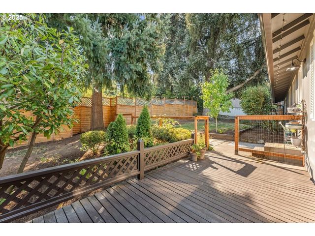 22754 Sw Highland Dr, Sherwood, OR 97140