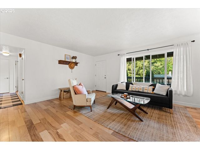 22754 Sw Highland Dr, Sherwood, OR 97140