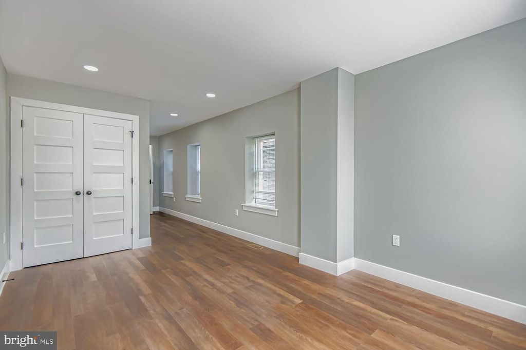1409 E EAGER ST, Baltimore, MD 21205
