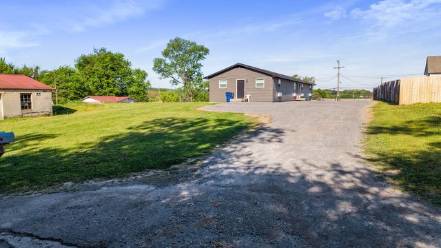 555 Wildwood Avenue SE, Cleveland, TN 37311