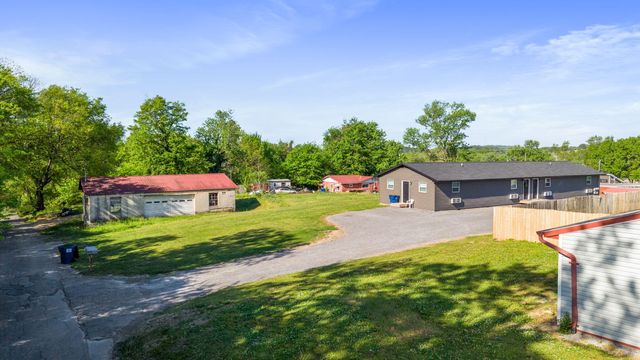 555 Wildwood Avenue SE, Cleveland, TN 37311