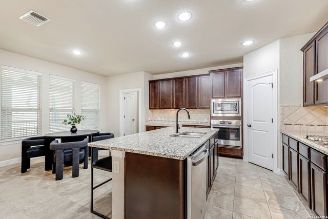 3310 Coryell Cv, San Antonio, TX 78253