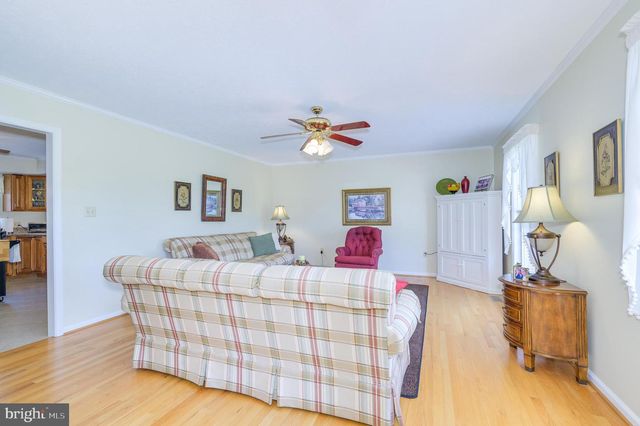 655 ASHTON DR, Falling Waters, WV 25419