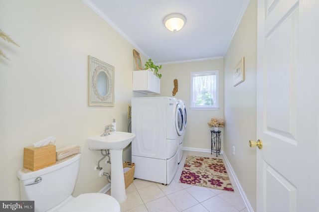 655 ASHTON DR, Falling Waters, WV 25419