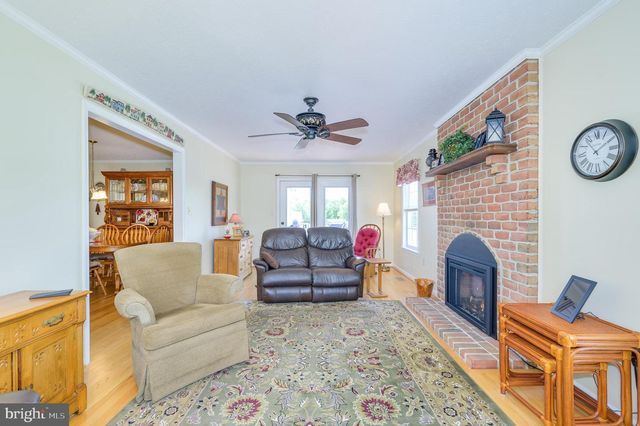 655 ASHTON DR, Falling Waters, WV 25419