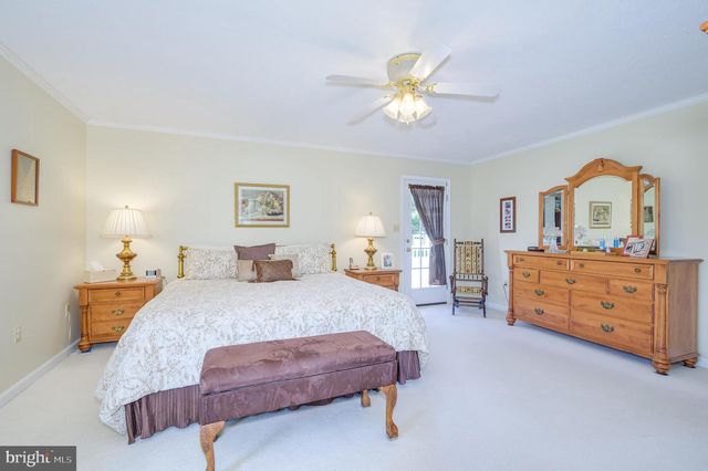 655 ASHTON DR, Falling Waters, WV 25419