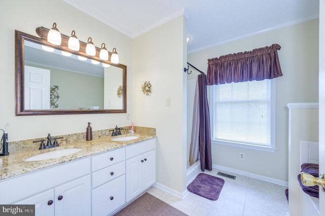 655 ASHTON DR, Falling Waters, WV 25419
