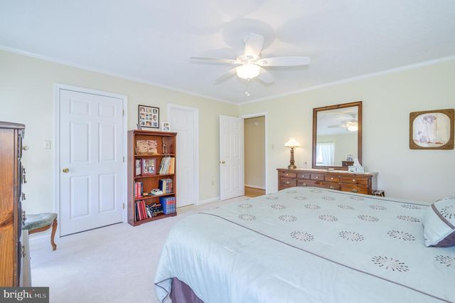 655 ASHTON DR, Falling Waters, WV 25419