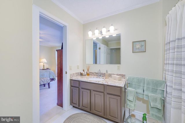 655 ASHTON DR, Falling Waters, WV 25419