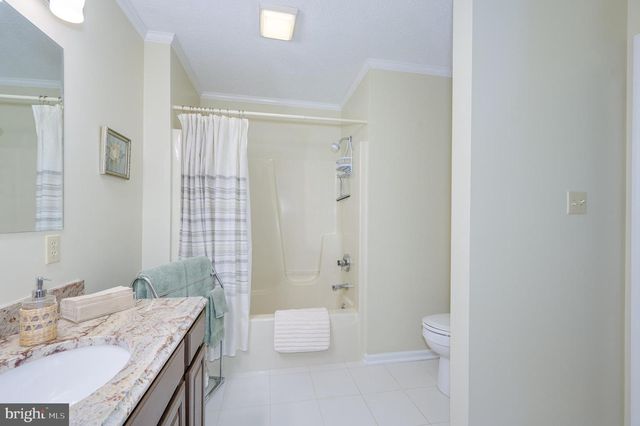 655 ASHTON DR, Falling Waters, WV 25419