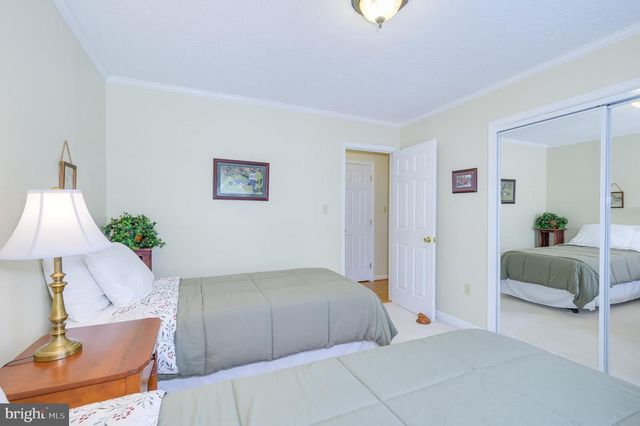 655 ASHTON DR, Falling Waters, WV 25419