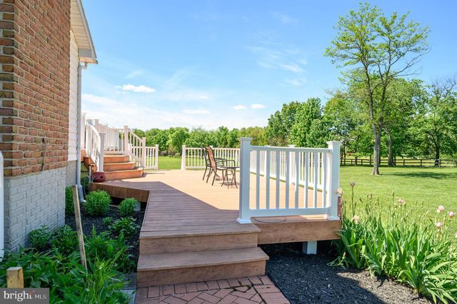 655 ASHTON DR, Falling Waters, WV 25419