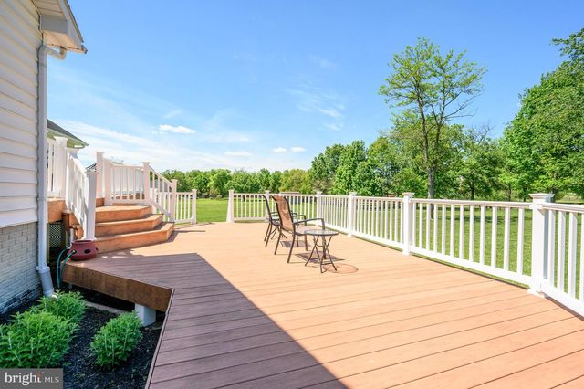 655 ASHTON DR, Falling Waters, WV 25419