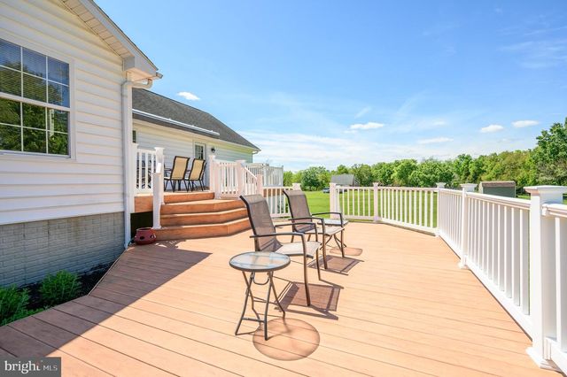 655 ASHTON DR, Falling Waters, WV 25419
