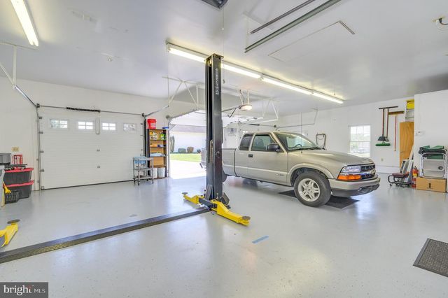 655 ASHTON DR, Falling Waters, WV 25419