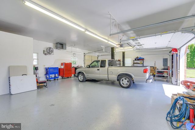 655 ASHTON DR, Falling Waters, WV 25419