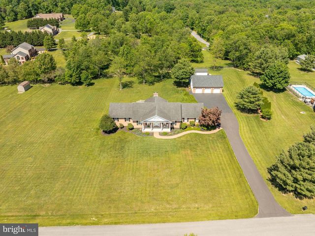 655 ASHTON DR, Falling Waters, WV 25419