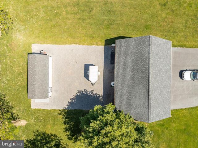 655 ASHTON DR, Falling Waters, WV 25419